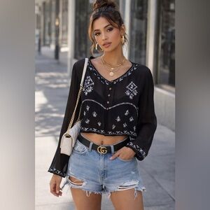PASSPORT Black Long-Sleeve Sheer Embroidered Crop Blouse size medium